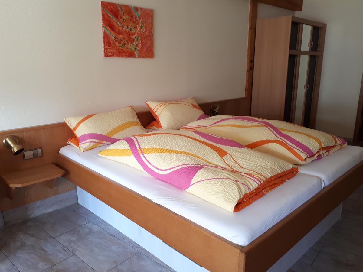 Gasthof Kreuz Hotel Heitersheim Værelse billede